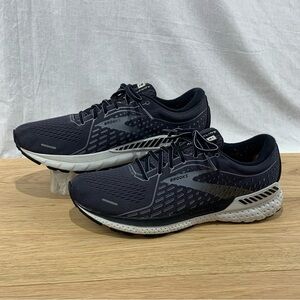Brooks Adrenaline GTS 21 Men’s Size 11 D Gray Athletic Shoes